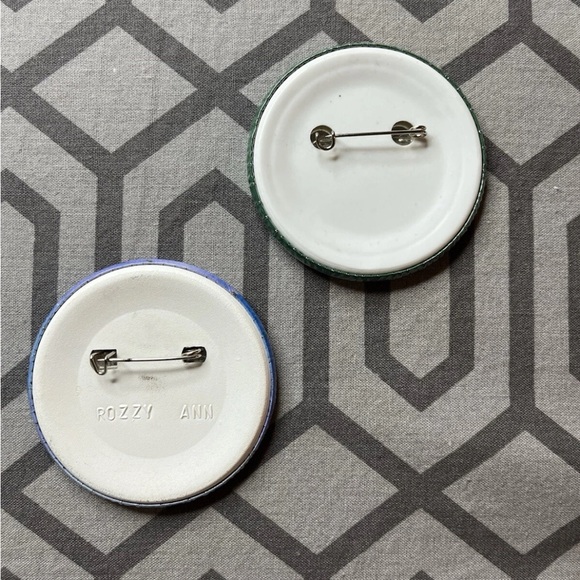 Nurses Button Pins RN, LVN, NP Pre-owned Excellent Condition Lot Of 2 - Picture 2 of 7